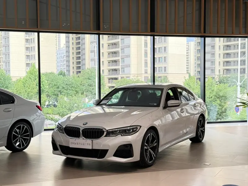 BMW 3-Series, 2021