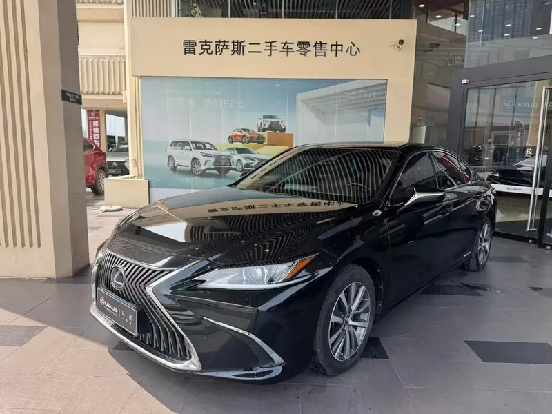 Lexus ES 300h Edition CN5, 2020 — фото 1