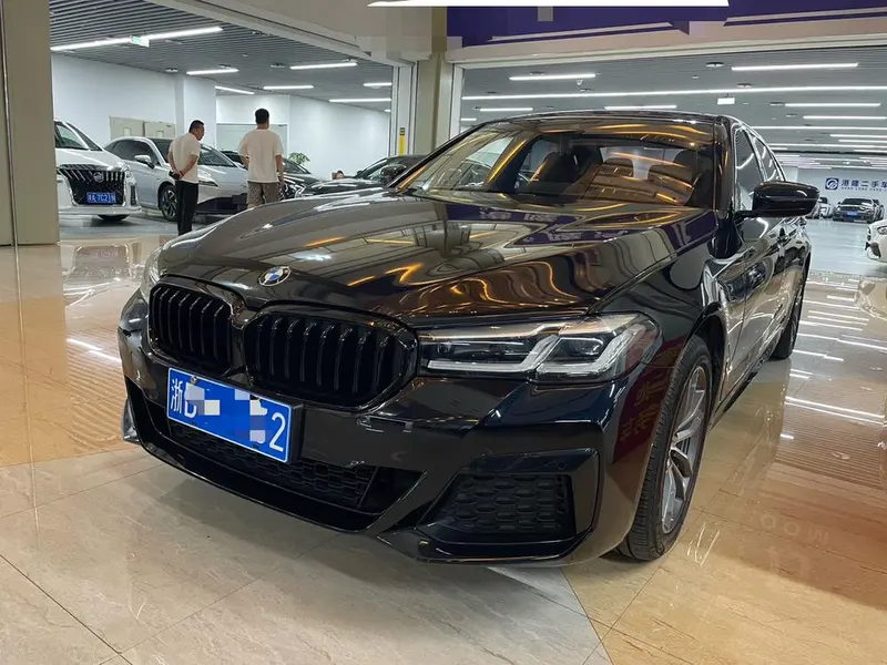 BMW 5-Series, 2021