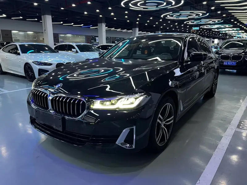 BMW 5-Series, 2021