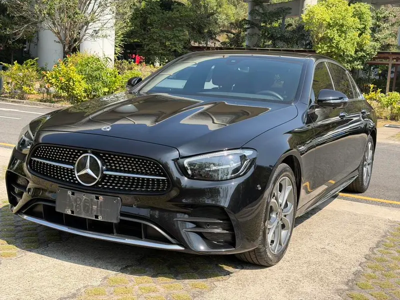 Mercedes-Benz E-Class, 2022