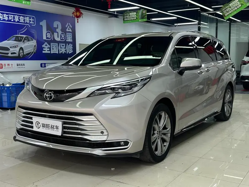 Toyota Sienna, 2024