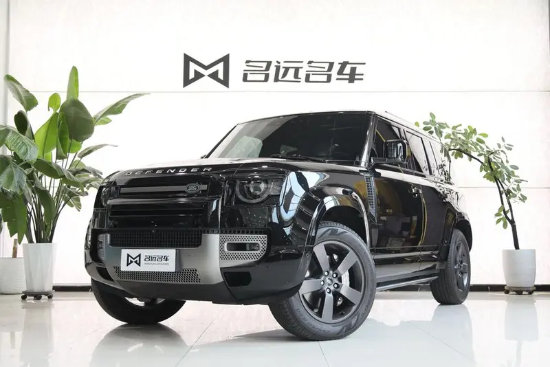 Land Rover Defender, 2024