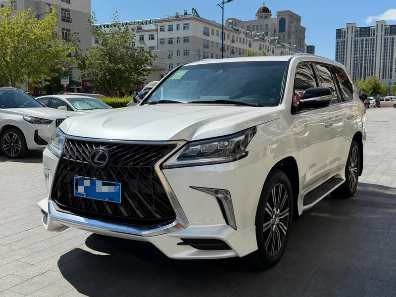 Lexus LX, 2017
