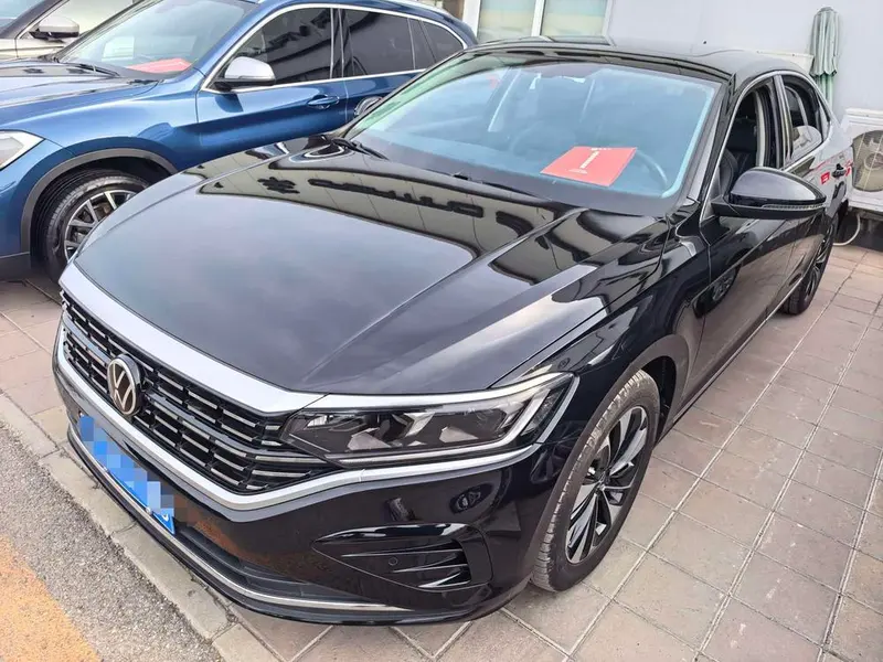 Volkswagen Passat, 2022