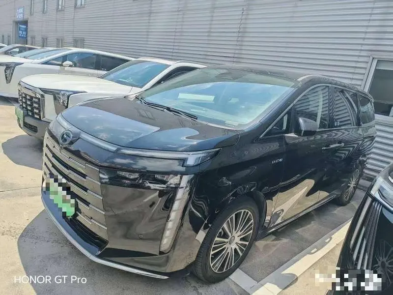 GAC Trumpchi Trumpchi E8 PHEV 2.0ATK 150km MAX+, 2024 — фото 1