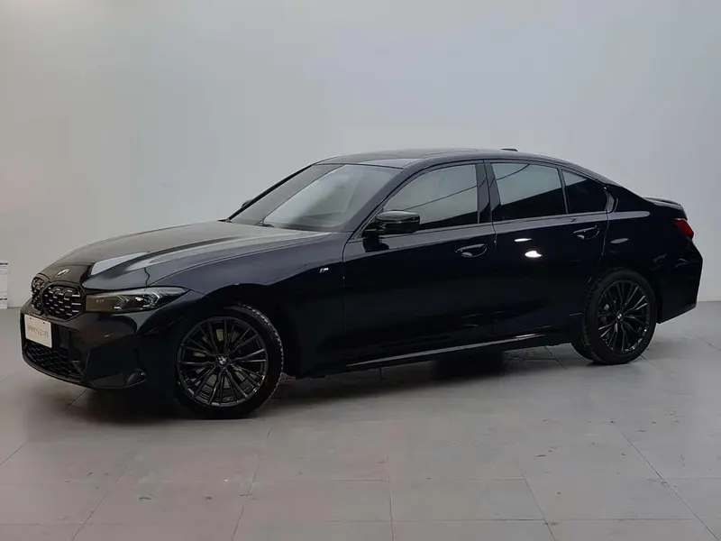 BMW 3-Series, 2023