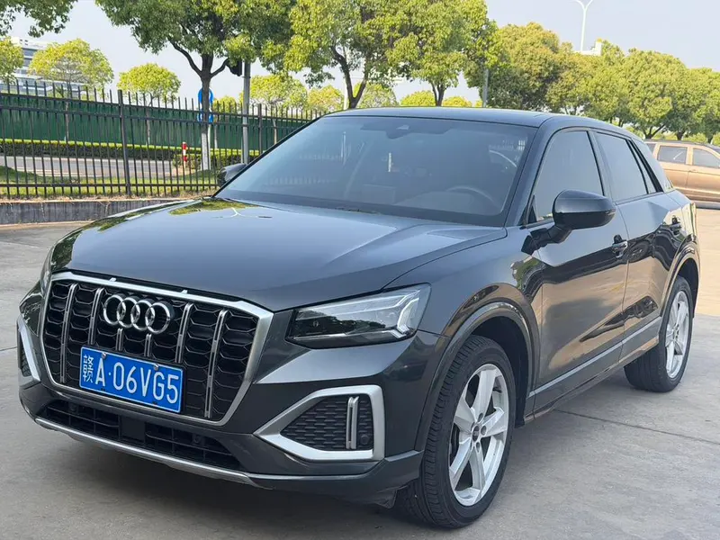 Audi Q2L, 2022
