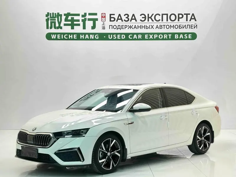 Skoda Octavia PRO TSI280 DSG Люкс, 2022 — фото 1