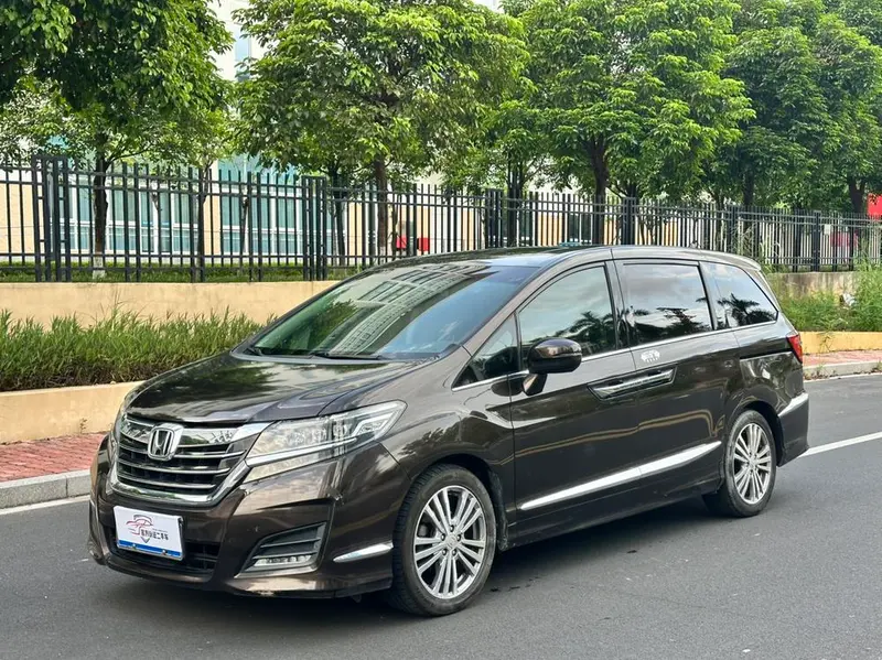 Honda Elysion, 2016