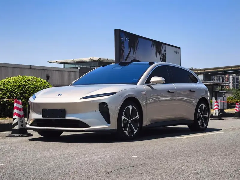 NIO ET5T 75kWh, 2024 — фото 1