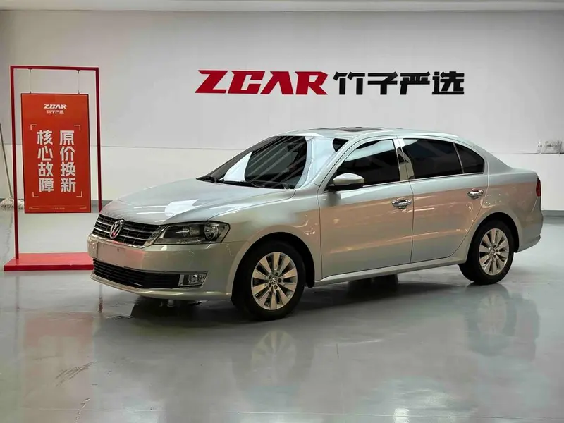 Volkswagen Lavida Facelift Classic 1.6L Auto Style Edition, 2013 — фото 1
