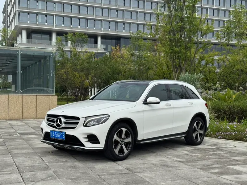 Mercedes-Benz GLC Facelift GLC 260 4MATIC Luxury Version, 2018 — фото 1