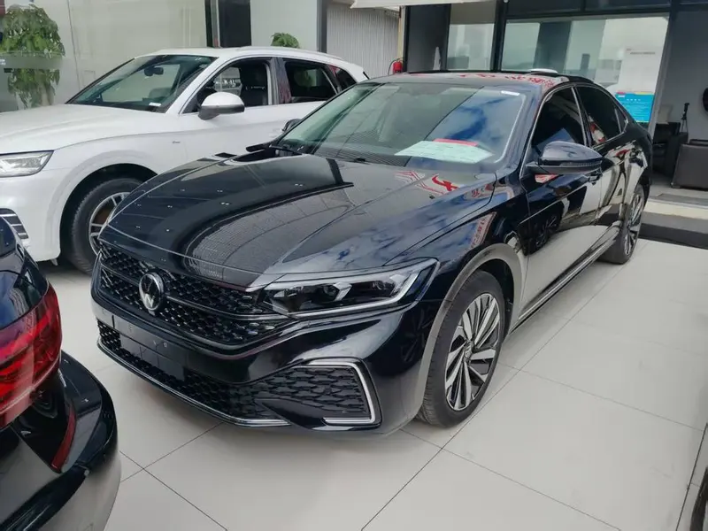 Volkswagen Passat, 2023