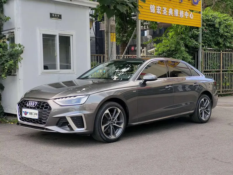 Audi A4L 40 TFSI Fashion Version, 2022 — фото 1