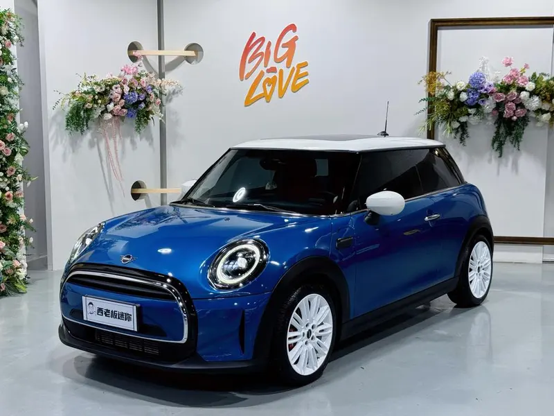 MINI MINI 1.5T COOPER Classic, 2022 — фото 1