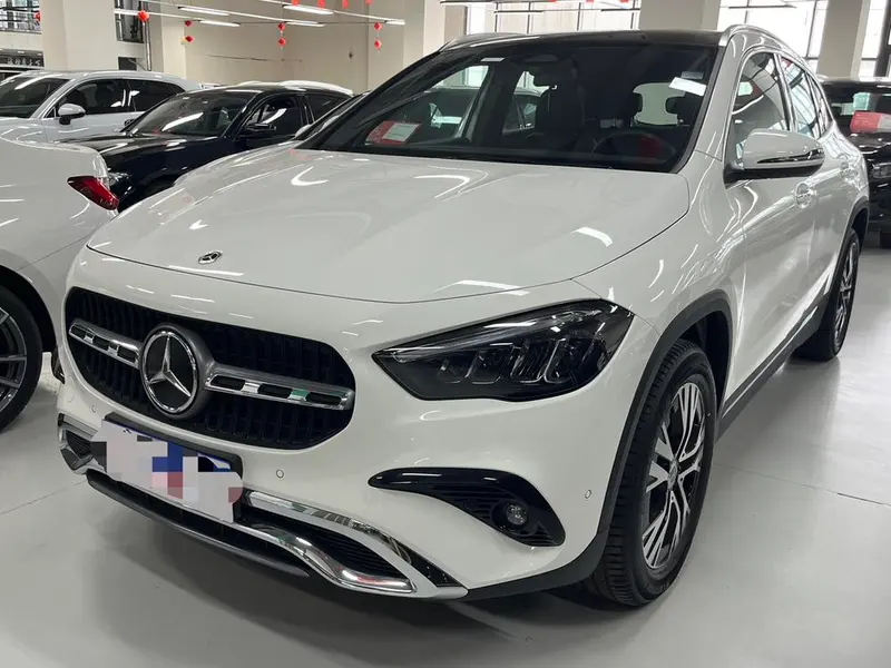 Mercedes-Benz GLA, 2024