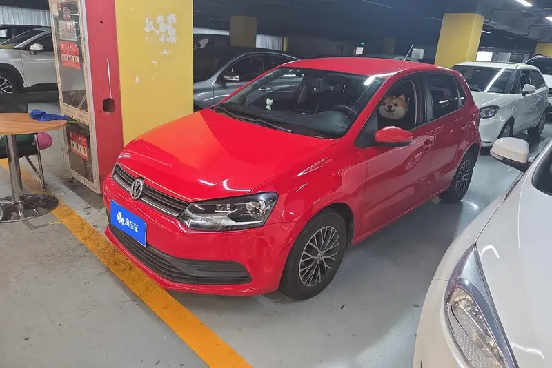 Volkswagen Polo 1.4L Auto Style Version, 2016 — фото 1