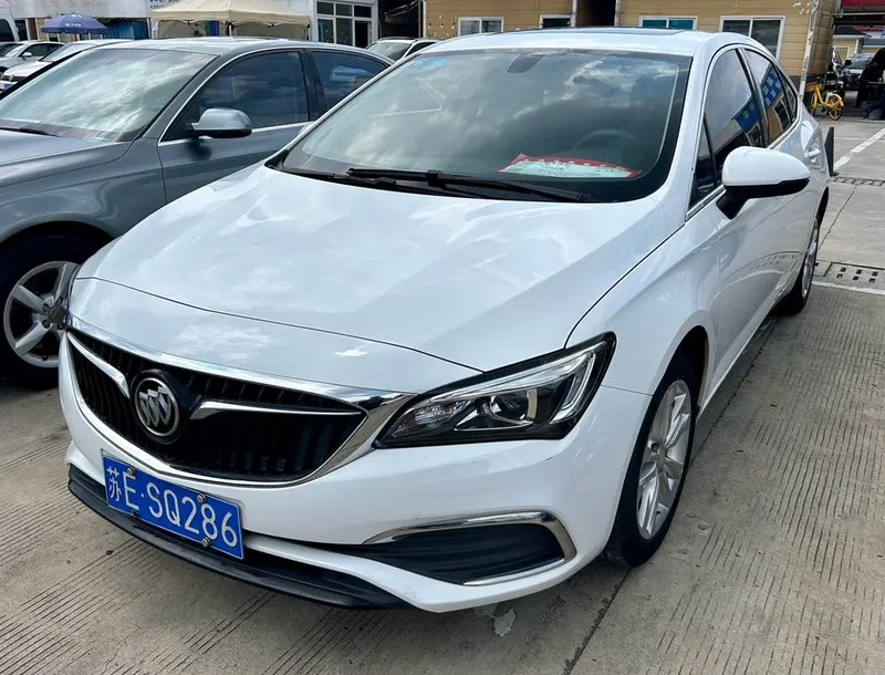 Buick Verano Sedan 20T Dual Clutch Elite Version, 2018 — фото 1