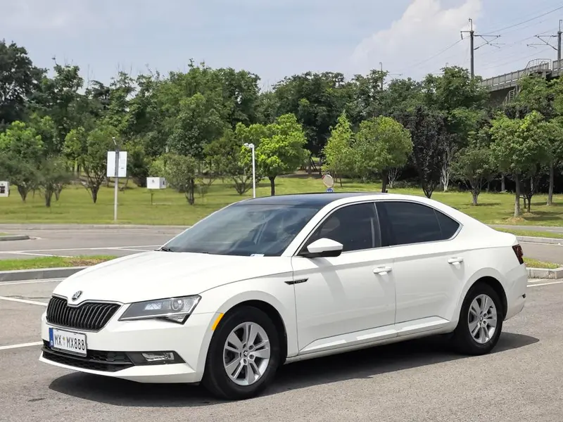 Skoda Superb, 2016