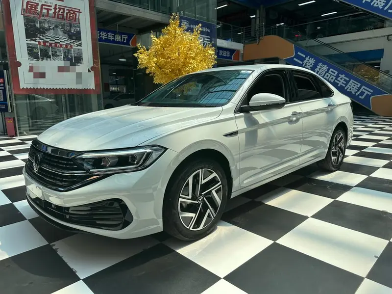 Volkswagen Sagitar, 2023