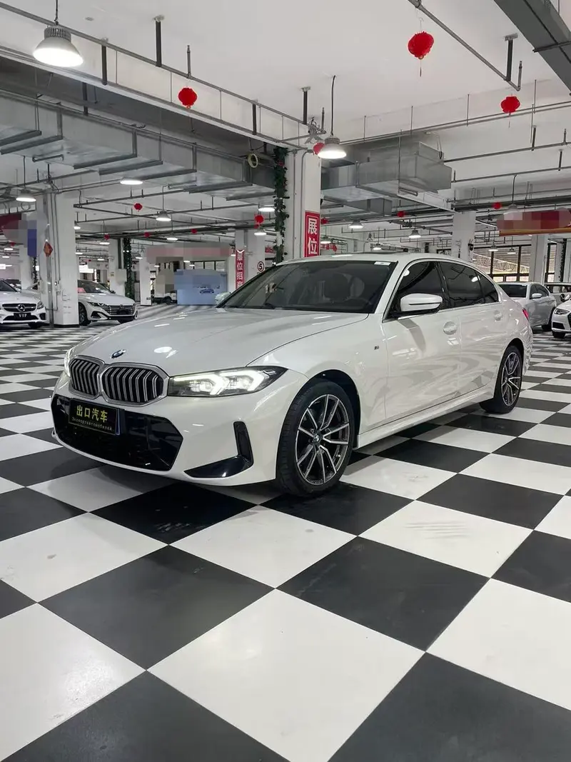 BMW 3-Series, 2023