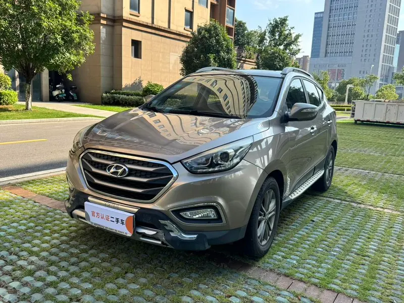 Hyundai ix35 2.0L Auto 2WD Smart Version CN4, 2015 — фото 1