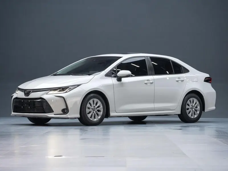 Toyota Corolla 1.5L CVT Elite Edition, 2021 — фото 1