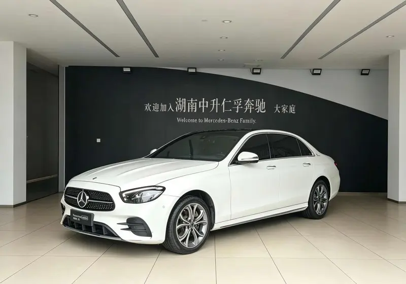 Mercedes-Benz E-Class, 2022