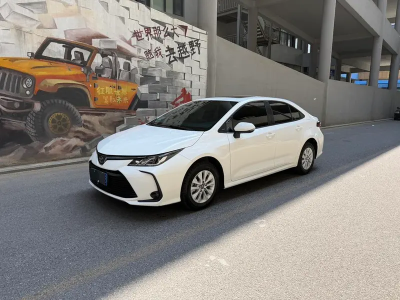 Toyota Corolla 1.2T S-CVT Elite Edition, 2021 — фото 1