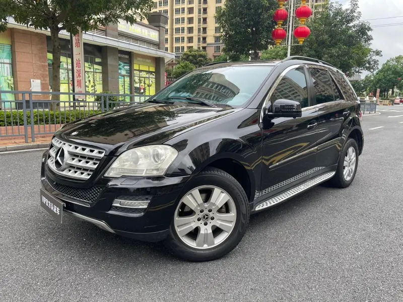 Mercedes-Benz M-Class ML 300 4MATIC, 2010 — фото 1