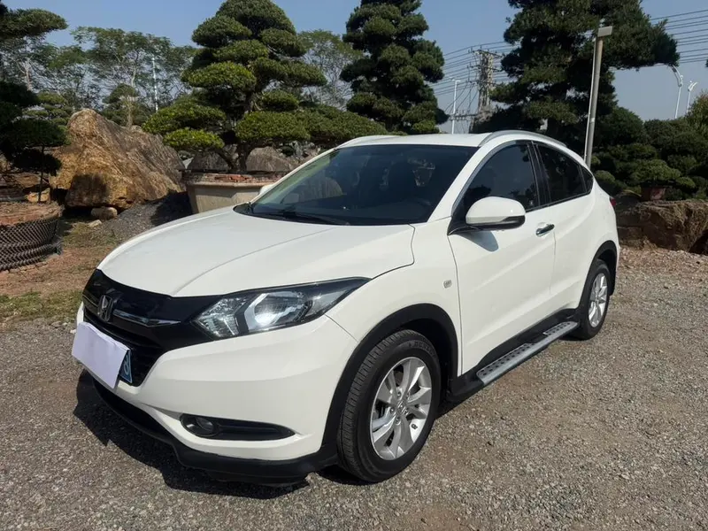Honda Vezel 1.8L CVT 2WD Elite Version, 2015 — фото 1