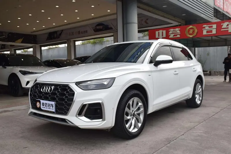 Audi Q5L, 2021
