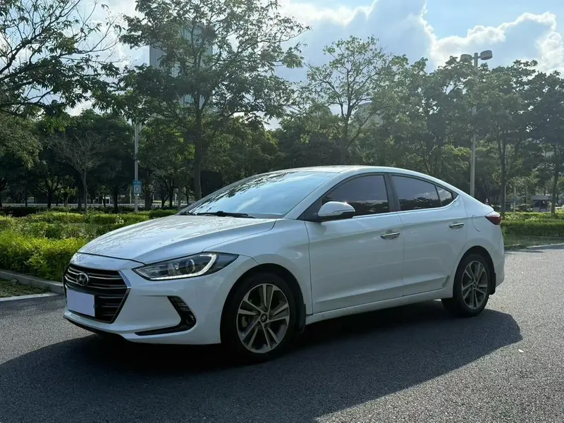 Hyundai Elantra Lingdong 1.6L Auto Stylish · Flagship Version, 2016 — фото 1