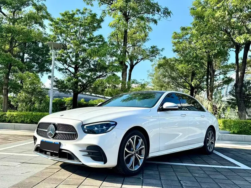 Mercedes-Benz E-Class, 2022