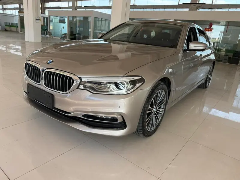 BMW 5-Series, 2019
