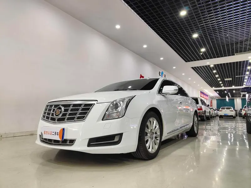 Cadillac XTS, 2015