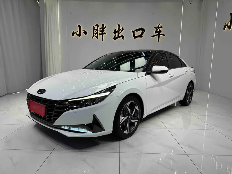 Hyundai Elantra, 2022