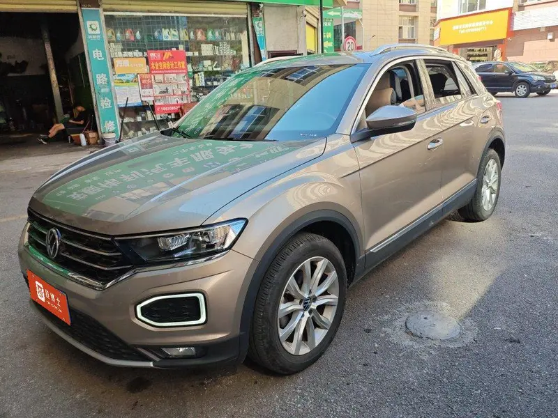 Volkswagen T-Roc, 2021