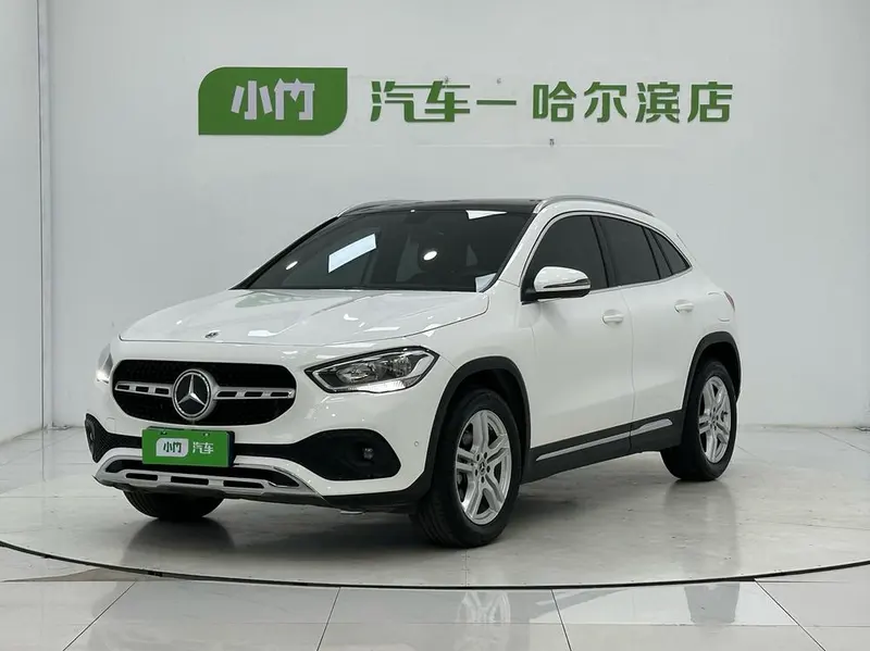 Mercedes-Benz GLA GLA 180, 2020 — фото 1