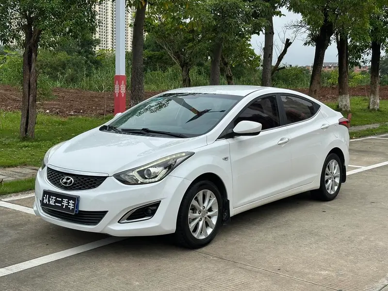 Hyundai Elantra Langdong 1.6L Auto Smart Version, 2016 — фото 1