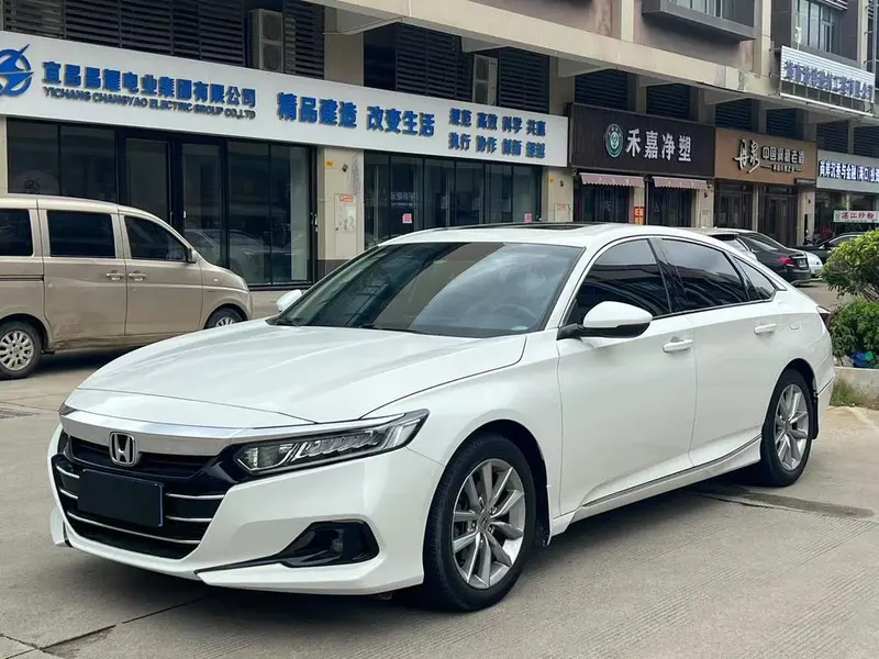 Honda Accord 260TURBO Luxury Edition, 2022 — фото 1