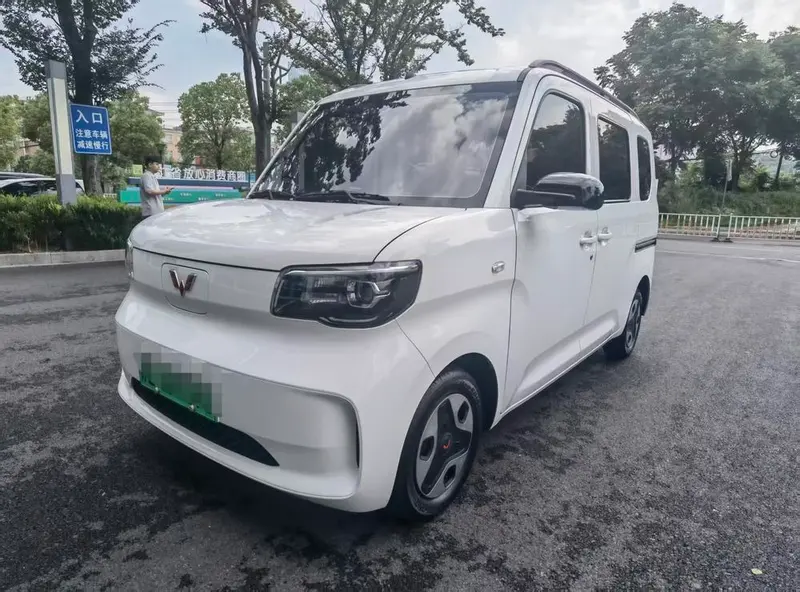 Wuling Zhiguang EV, 2025