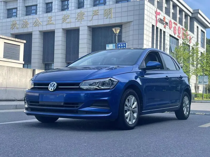 Volkswagen Polo Plus 1.5L Auto Panoramic Edition, 2019 — фото 1