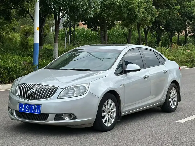 Buick Excelle, 2013