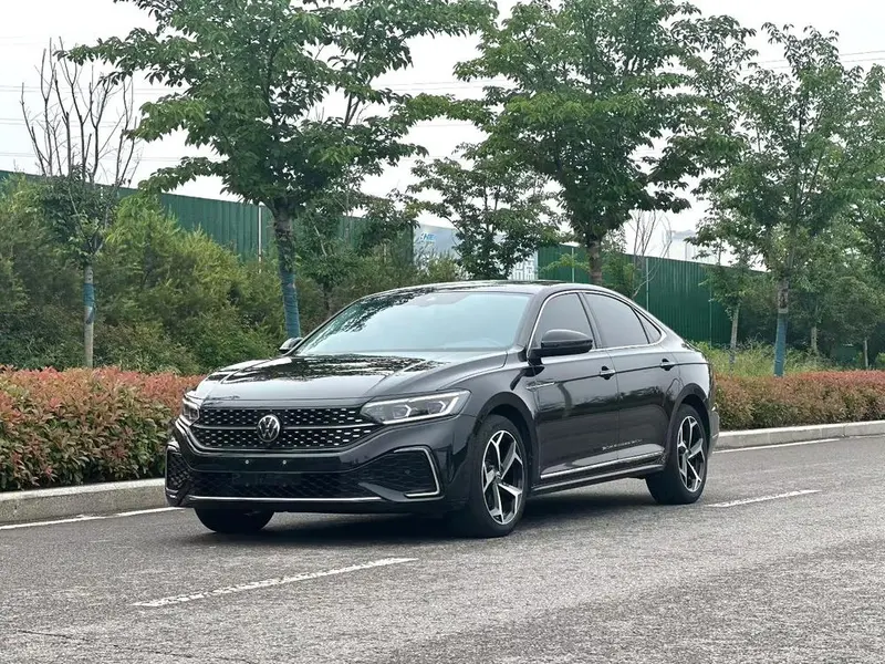 Volkswagen Passat, 2024