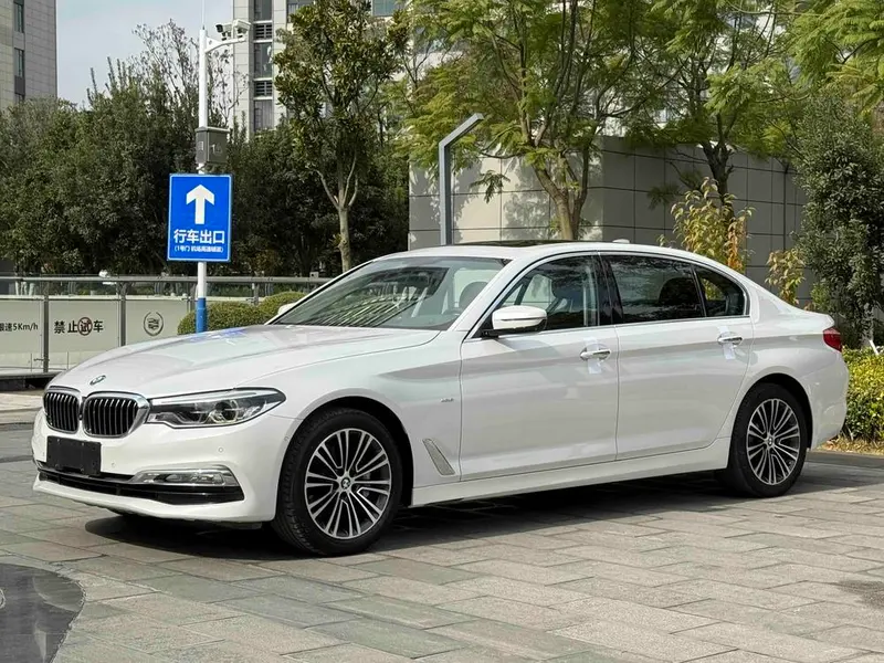 BMW 5-Series, 2018