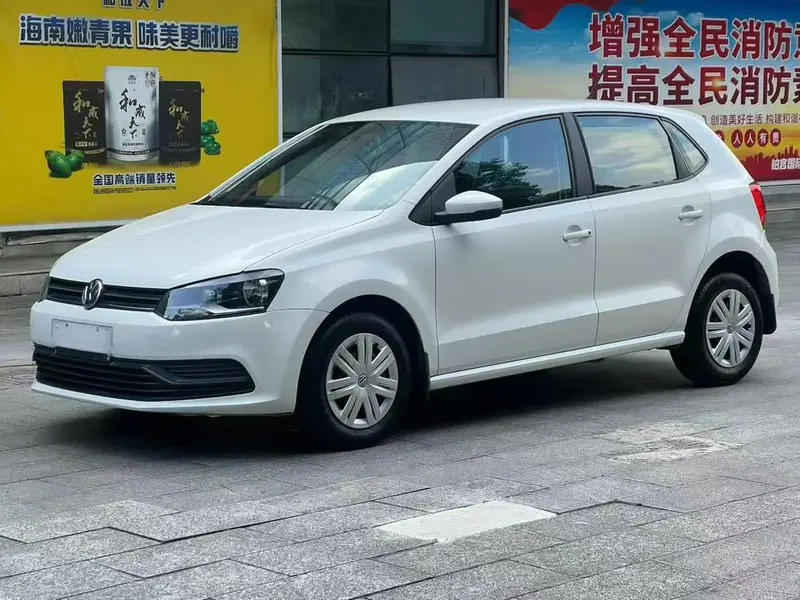 Volkswagen Polo 1.5L Manual Version, 2018 — фото 1