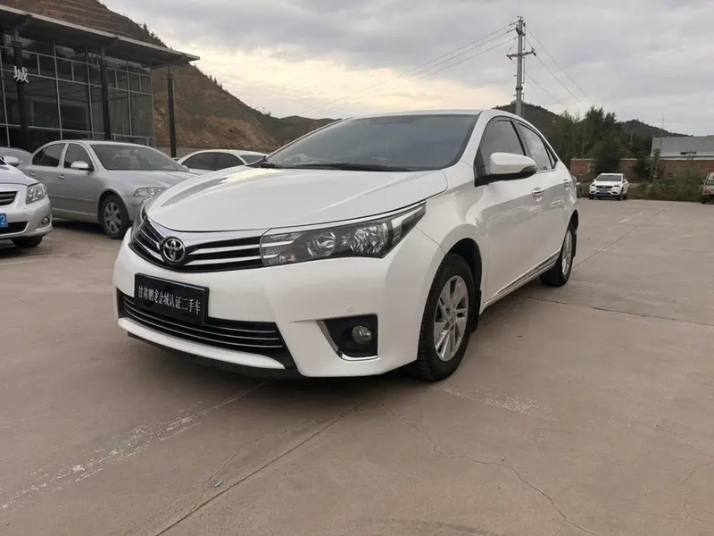 Toyota Corolla 1.6L CVT GL-i Leather Edition, 2014 — фото 1