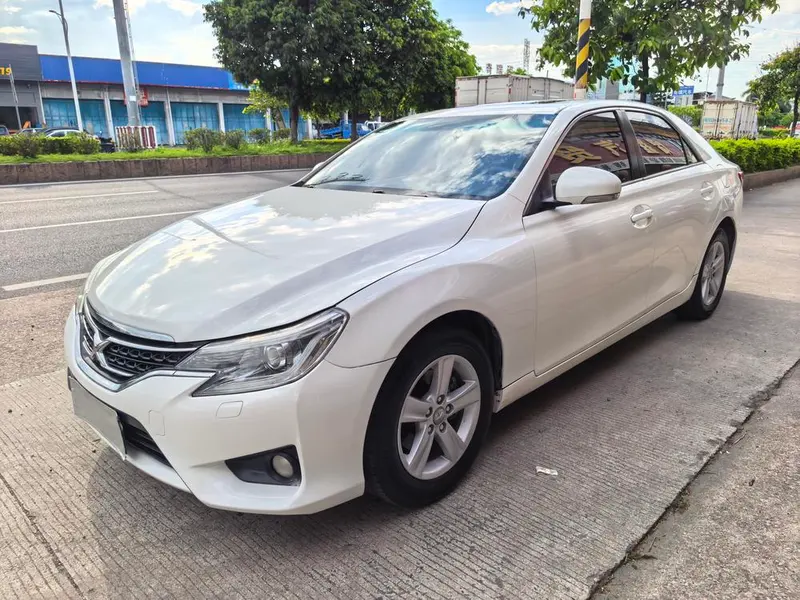 Toyota Reiz, 2013
